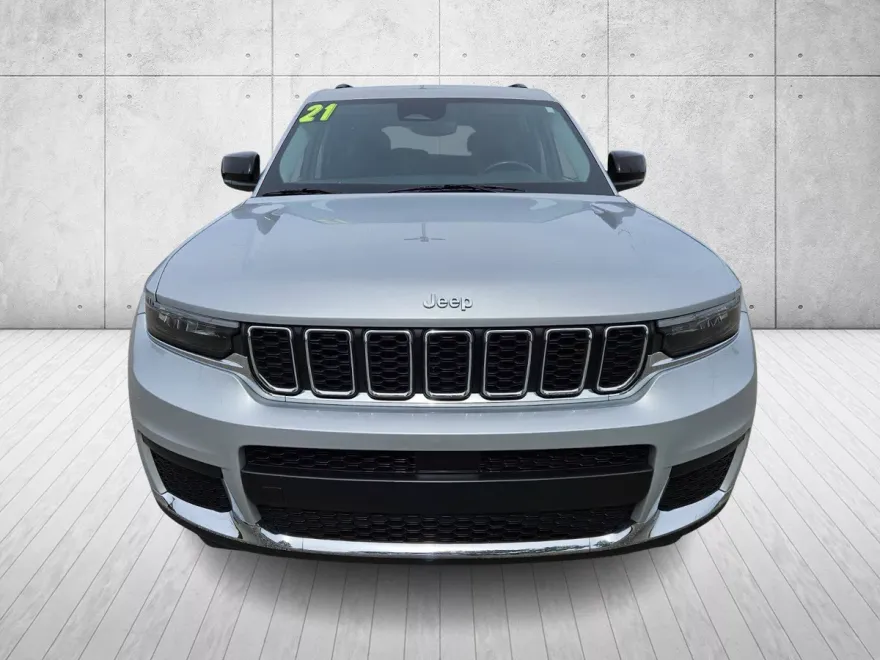 2021 Jeep Grand Cherokee Laredo photo 1