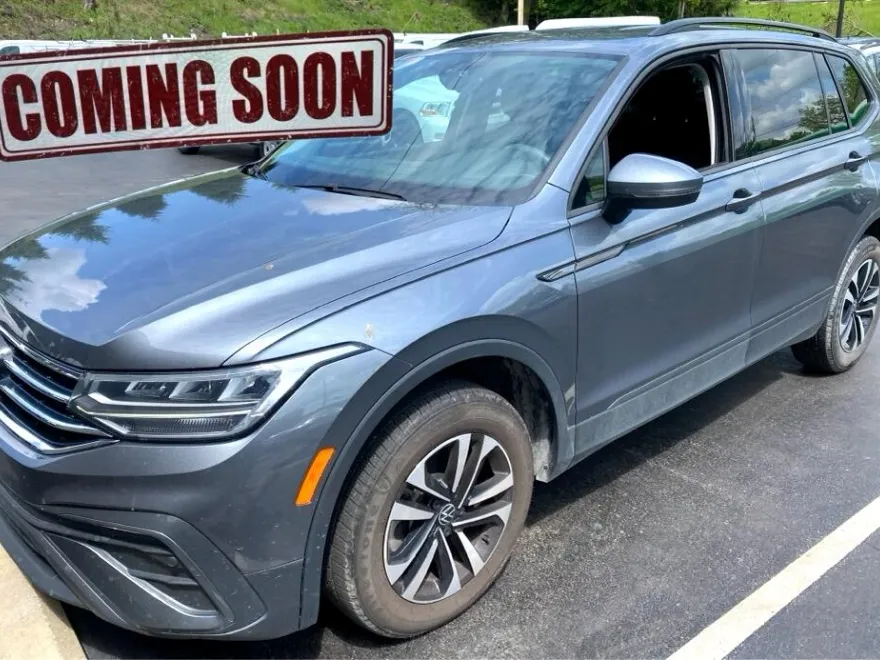 2023 Volkswagen Tiguan S photo 1