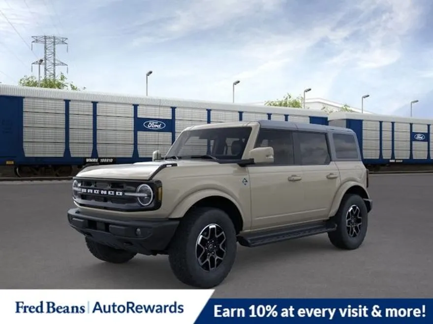 2025 Ford Bronco Outer Banks photo 1