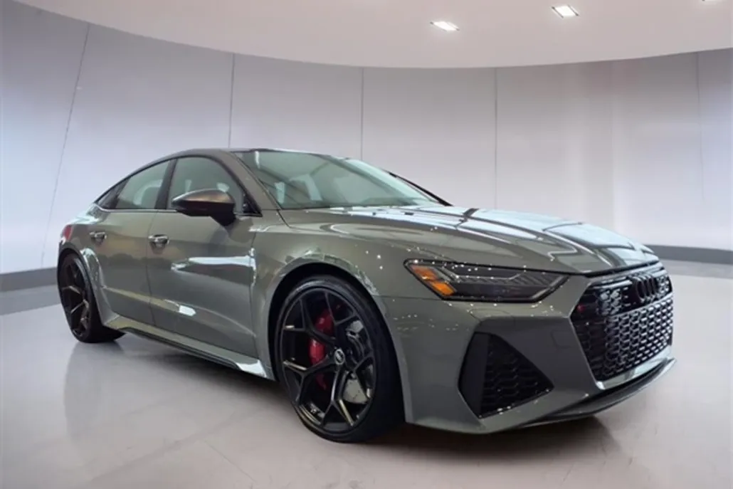 2025 Audi RS 7 Performance Base photo 1