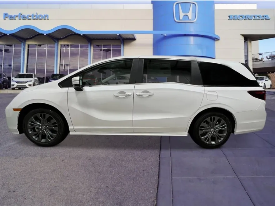 2026 Honda Odyssey Touring photo 1