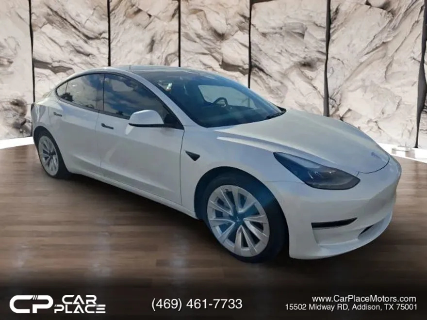 2021 Tesla Model 3 Standard Range Plus photo 1