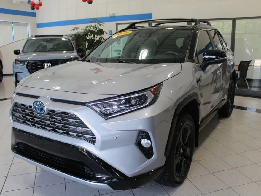 2021 Toyota RAV4 Hybrid XSE photo 1