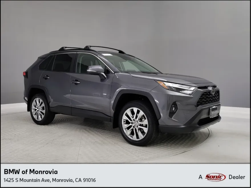 2024 Toyota RAV4 XLE Premium photo 1