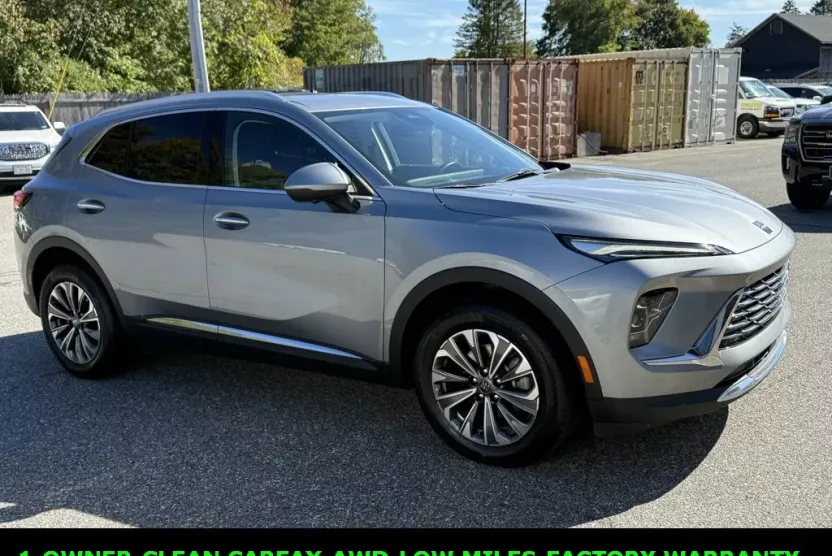 2025 Buick Envision Preferred photo 1