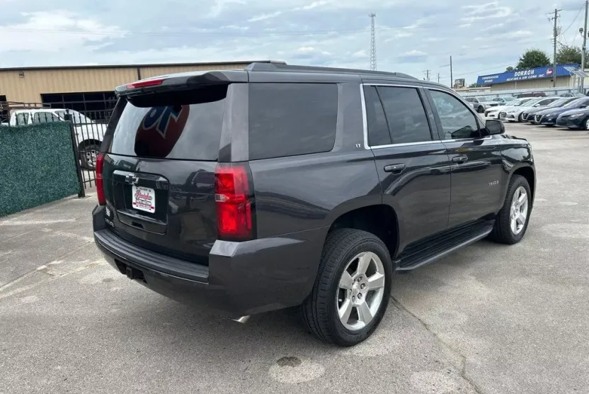 2015 Chevrolet Tahoe LT photo 1