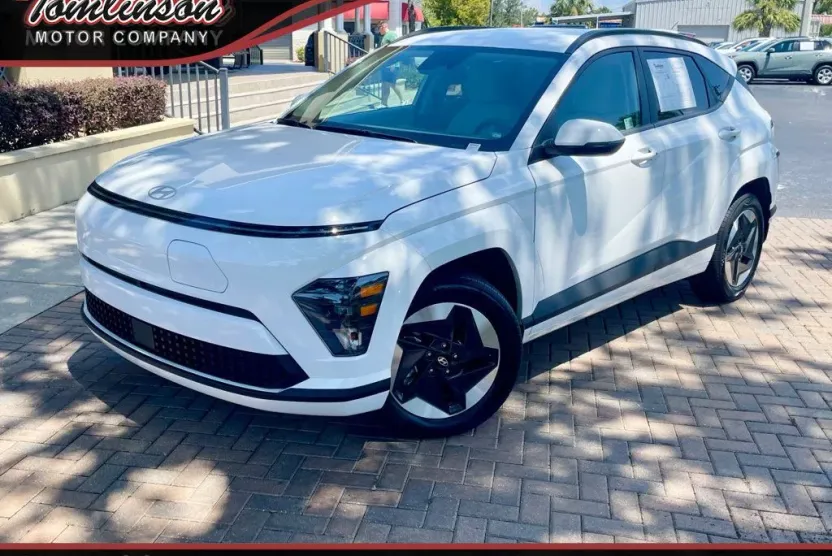 2024 Hyundai Kona Electric SEL photo 1