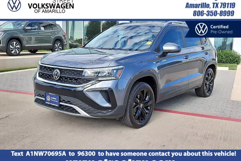 2023 Volkswagen Taos SE photo 1