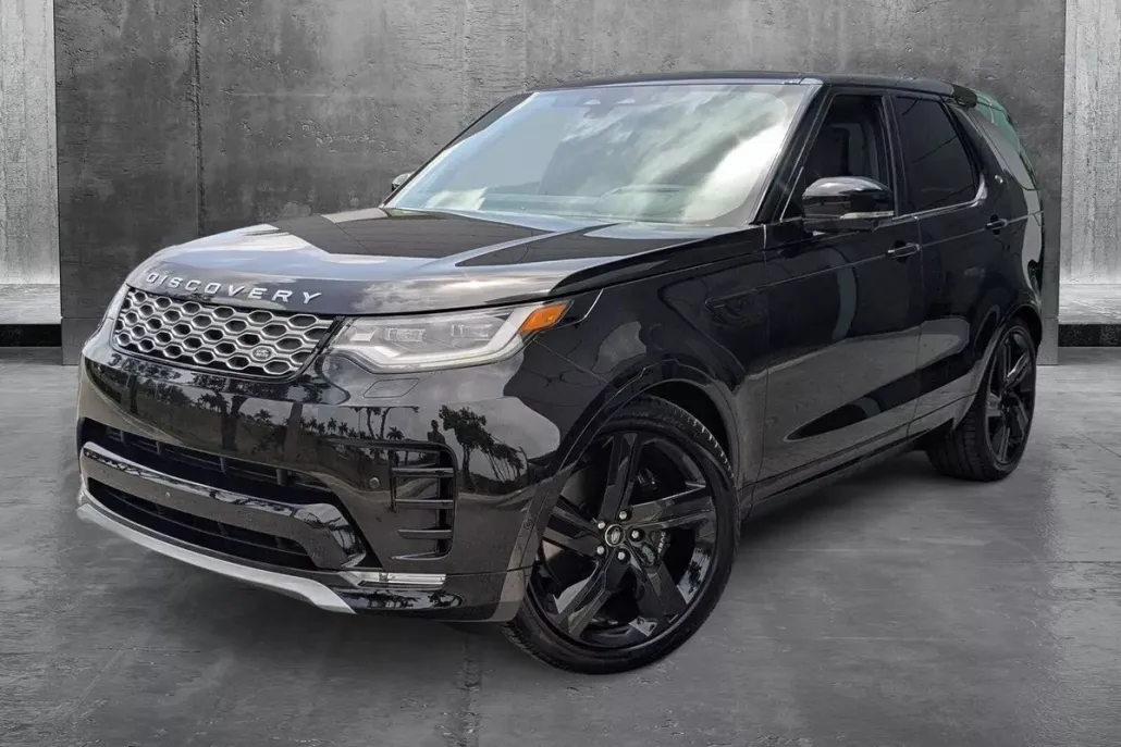 2025 Land Rover Discovery Metropolitan Edition photo 1