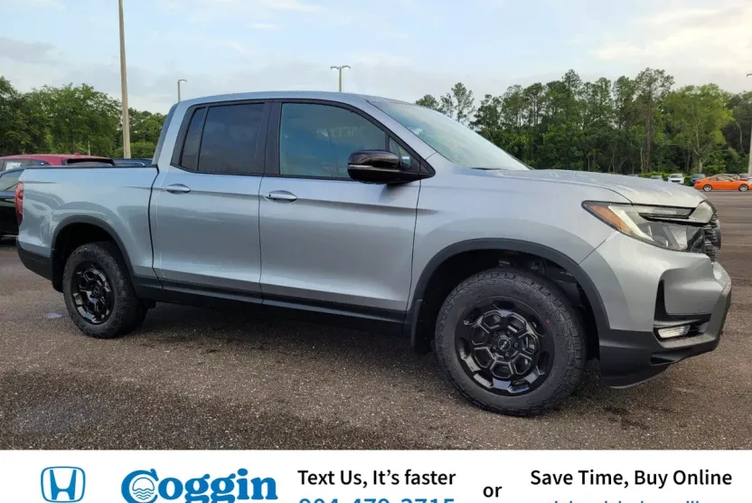2025 Honda Ridgeline TrailSport photo 1