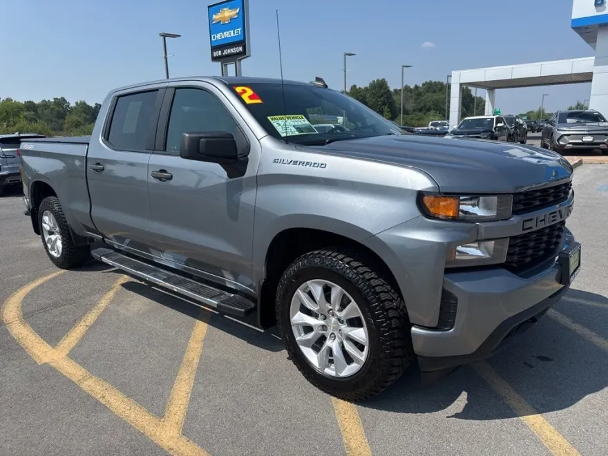 2020 Chevrolet Silverado 1500 Custom photo 1