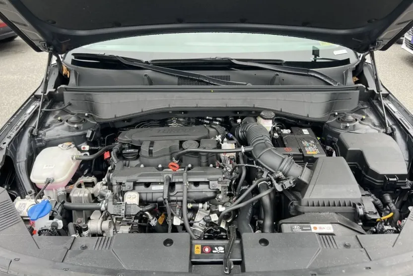 2024 Hyundai Kona Limited photo 1