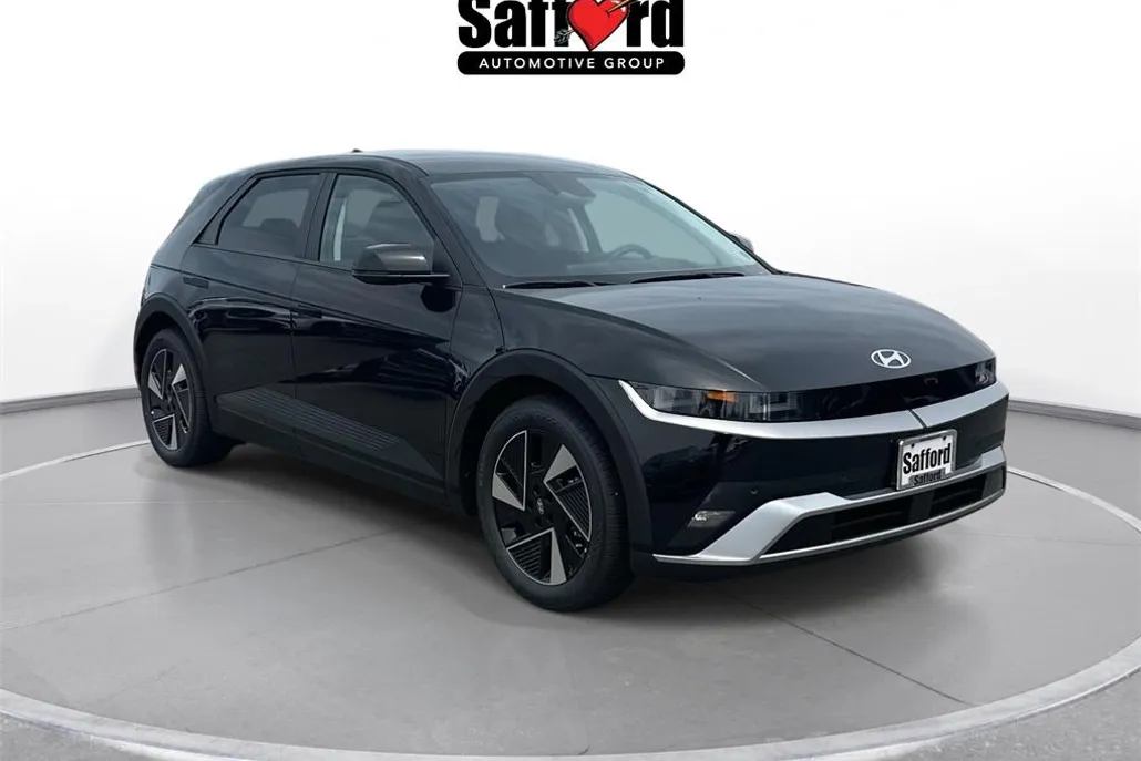 2025 Hyundai Ioniq 5 SE photo 1
