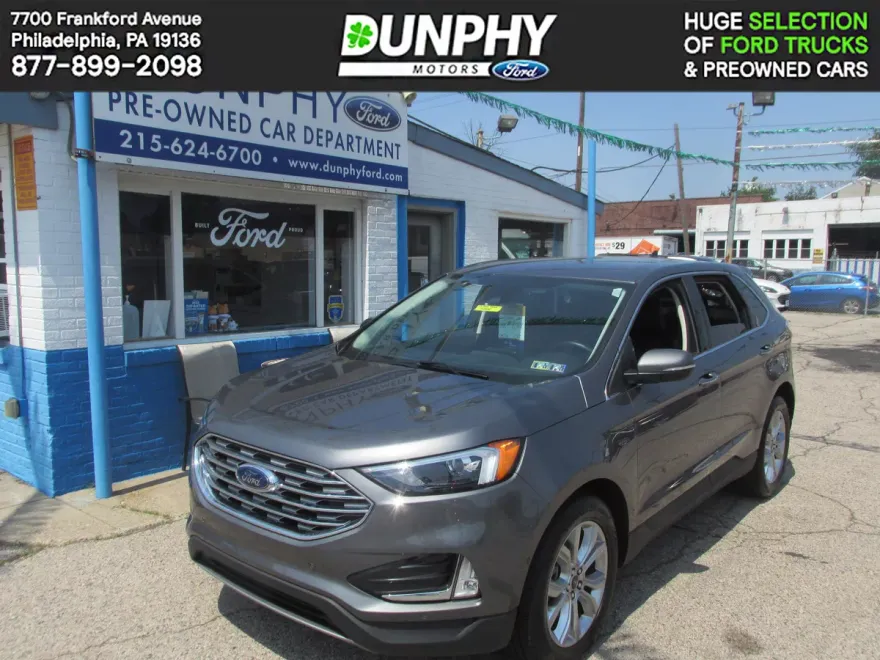 2024 Ford Edge Titanium photo 1