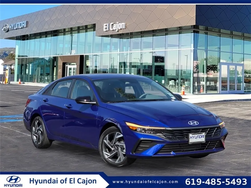 2025 Hyundai Elantra SEL Sport photo 1