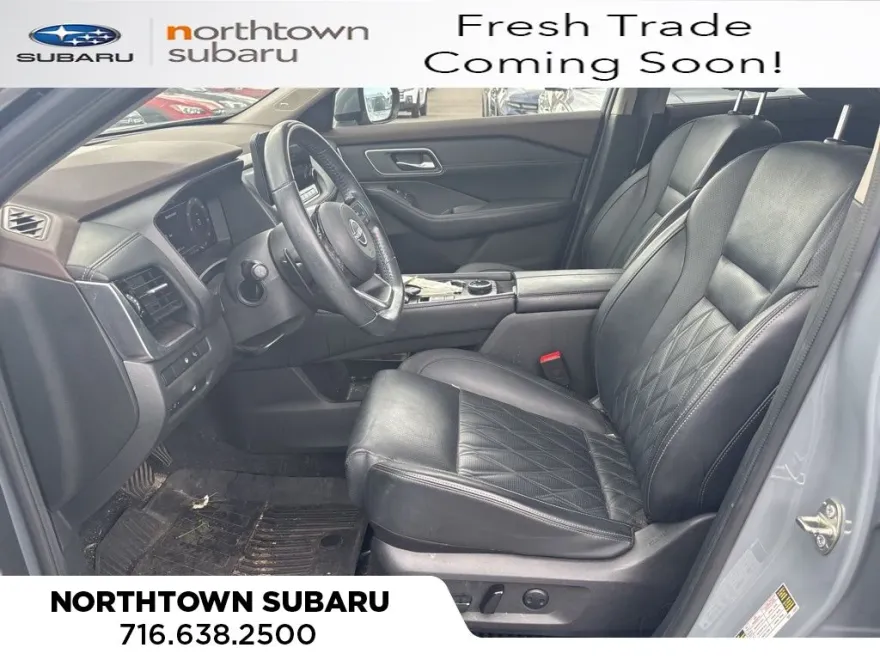 2023 Nissan Rogue Platinum photo 1