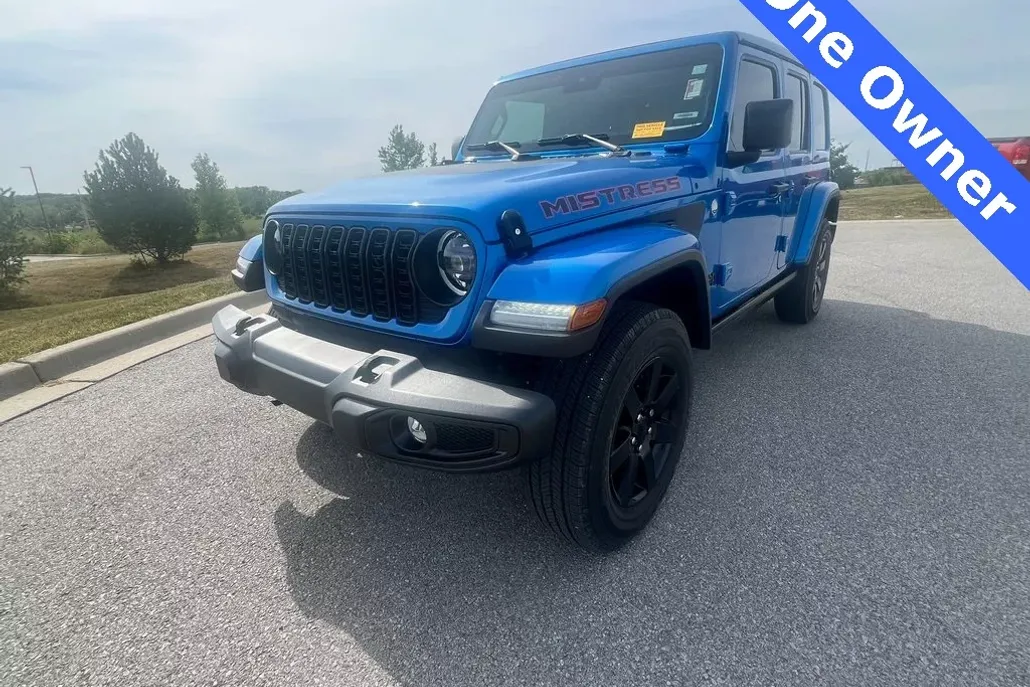 2024 Jeep Wrangler Sahara photo 1