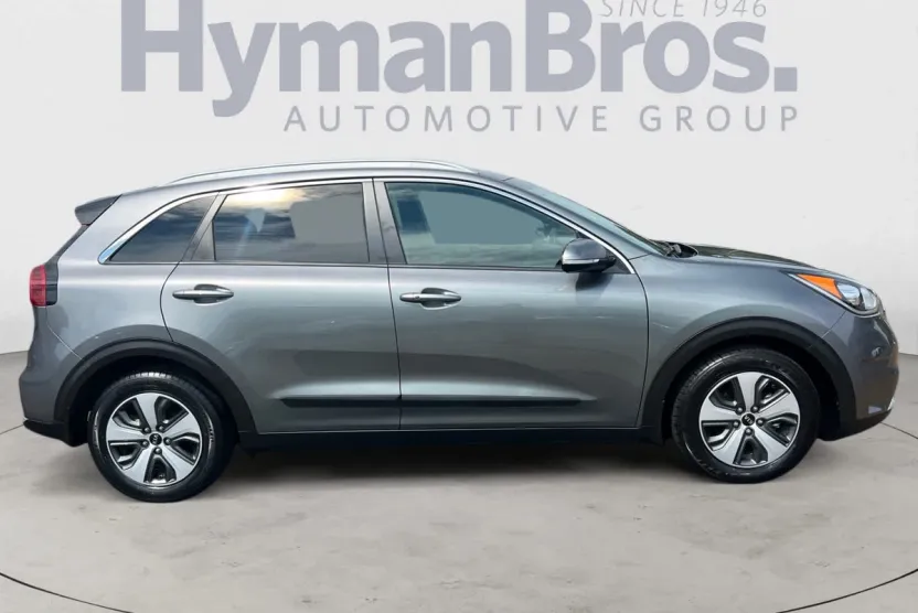 2018 Kia Niro EX photo 1