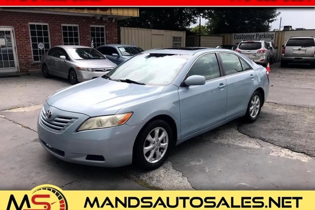 2007 Toyota Camry LE photo 1