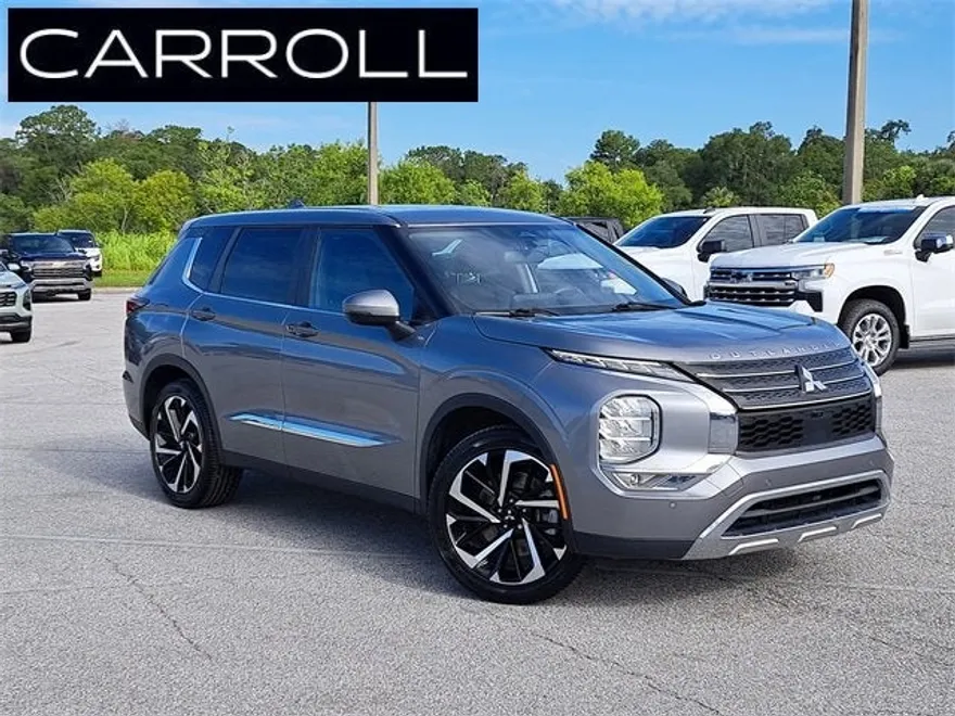 2022 Mitsubishi Outlander SE photo 1