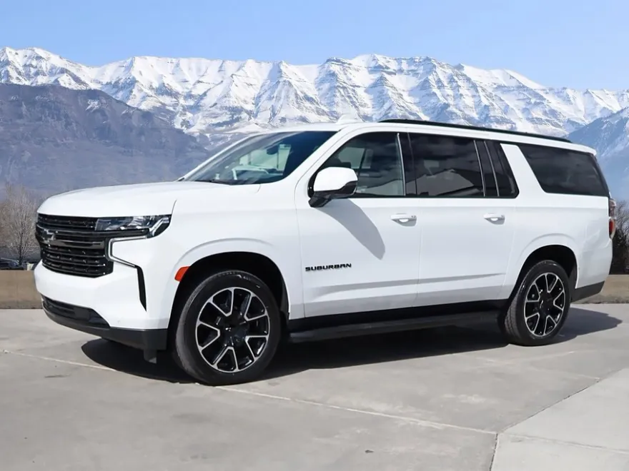 2021 Chevrolet Suburban RST photo 1