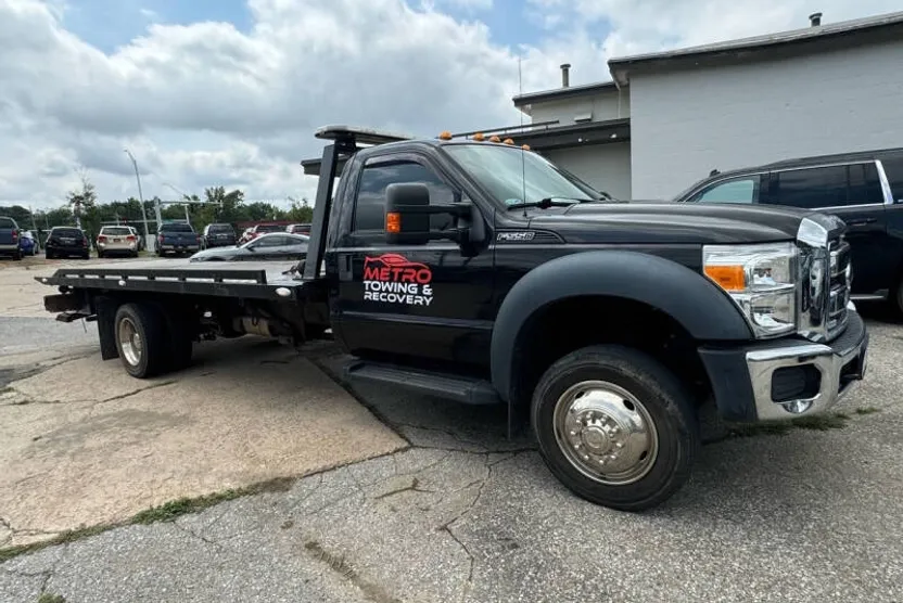 2014 Ford F-550 photo 1