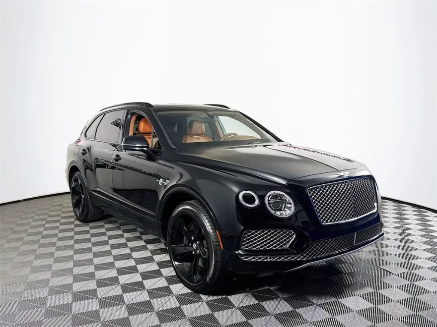 2019 Bentley Bentayga V8 photo 1