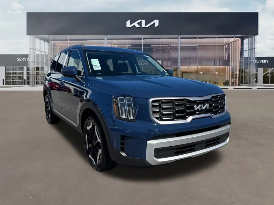 2025 Kia Telluride S photo 1