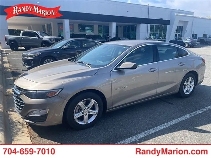 2022 Chevrolet Malibu 1LT photo 1