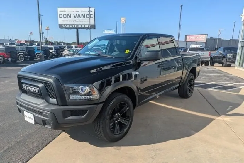 2024 Ram 1500 Classic Warlock photo 1