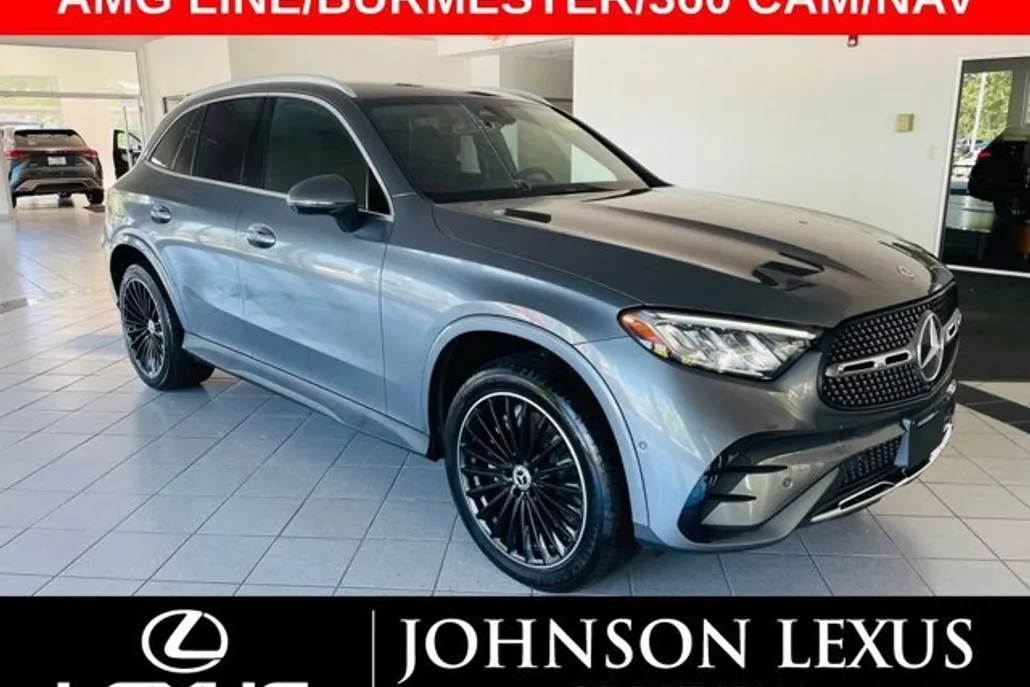 2023 Mercedes Benz GLC 300 AMG photo 1