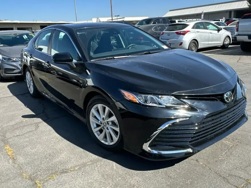 2024 Toyota Camry LE photo 1