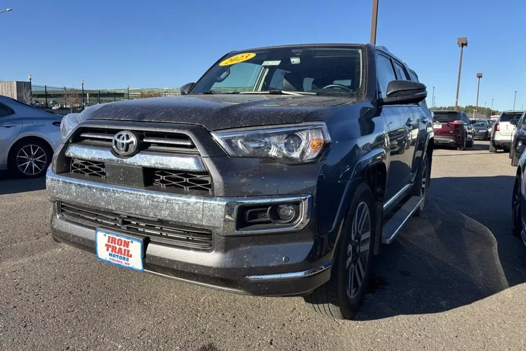 2023 Toyota 4Runner Limited photo 1