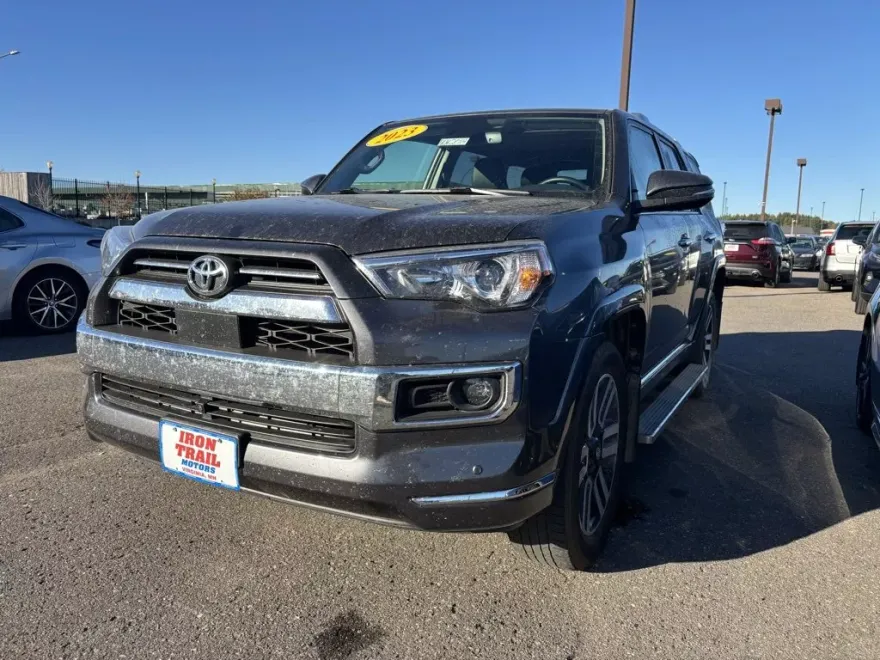 2023 Toyota 4Runner Limited photo 1