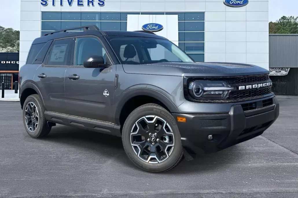 2025 Ford Bronco Sport Outer Banks photo 1