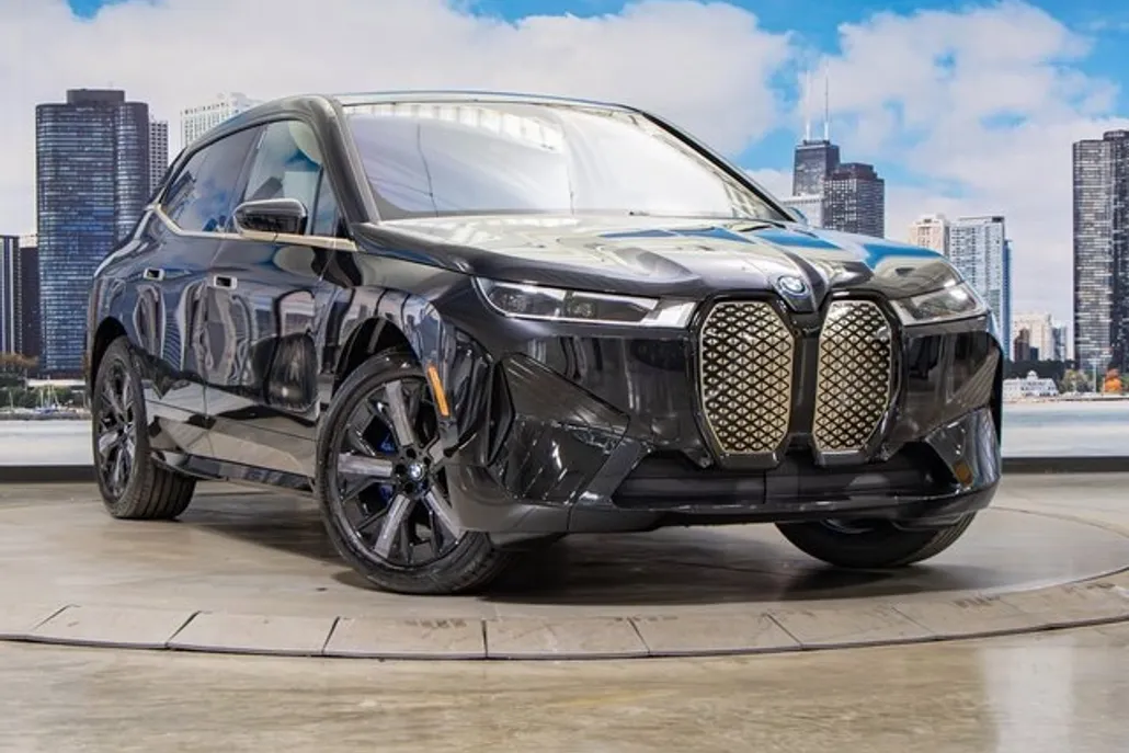 2025 Bmw iX photo 1