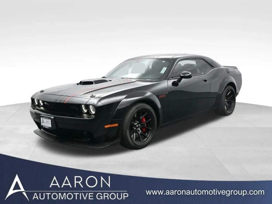 2023 Dodge Challenger R/T Scat Pack photo 1