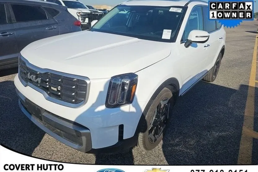 2025 Kia Telluride S photo 1