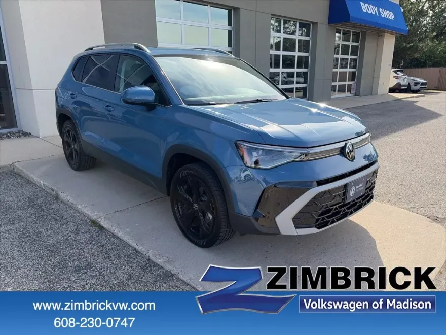 2025 Volkswagen Taos SEL photo 1