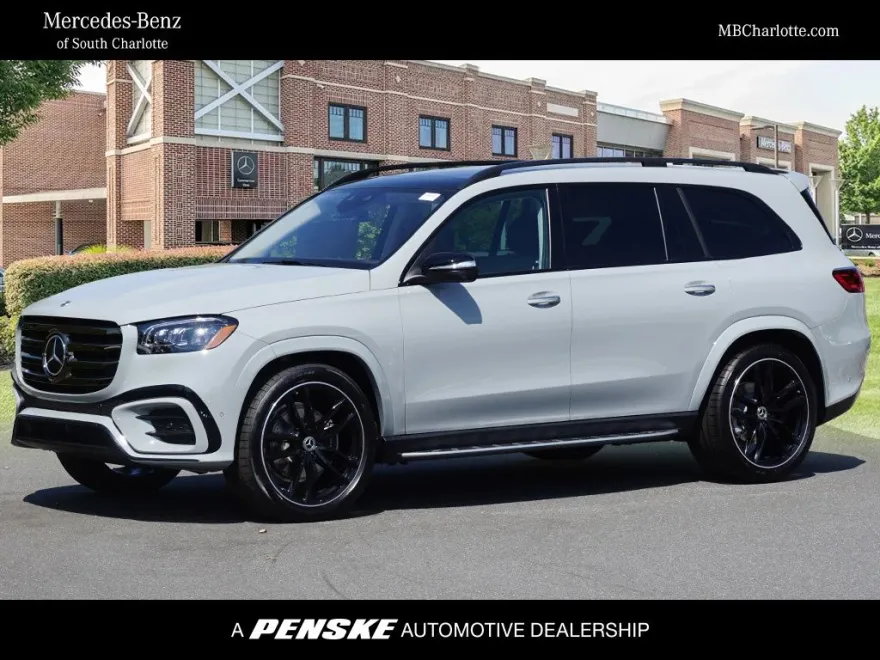 2026 Mercedes Benz GLS 450 4MATIC photo 1