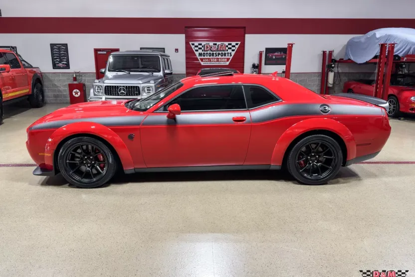 2022 Dodge Challenger SRT8 Hellcat Redeye photo 1