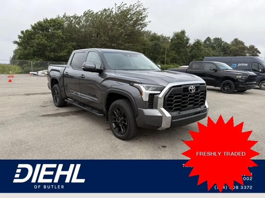 2023 Toyota Tundra SR5 CrewMax photo 1
