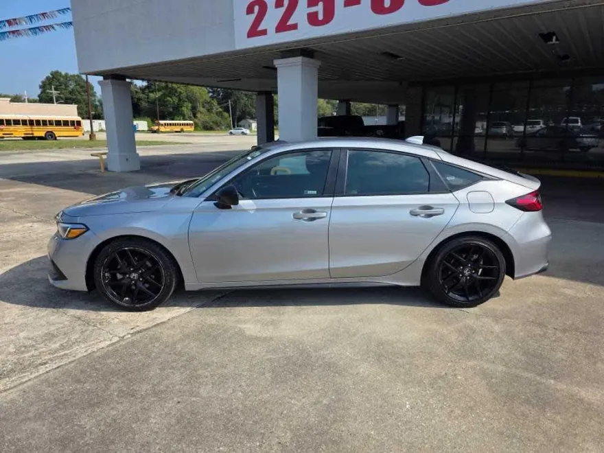 2024 Honda Civic Hatchback Sport photo 1