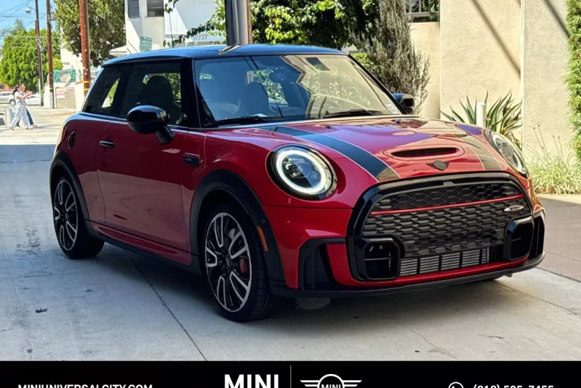 2024 Mini Cooper 2 Door Hardtop photo 1