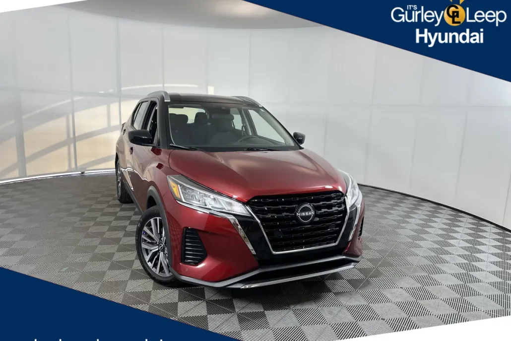 2023 Nissan Kicks SV photo 1
