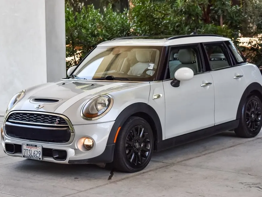 2016 Mini Cooper Hardtop S photo 1