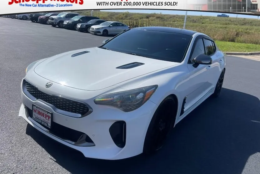 2019 Kia Stinger GT photo 1