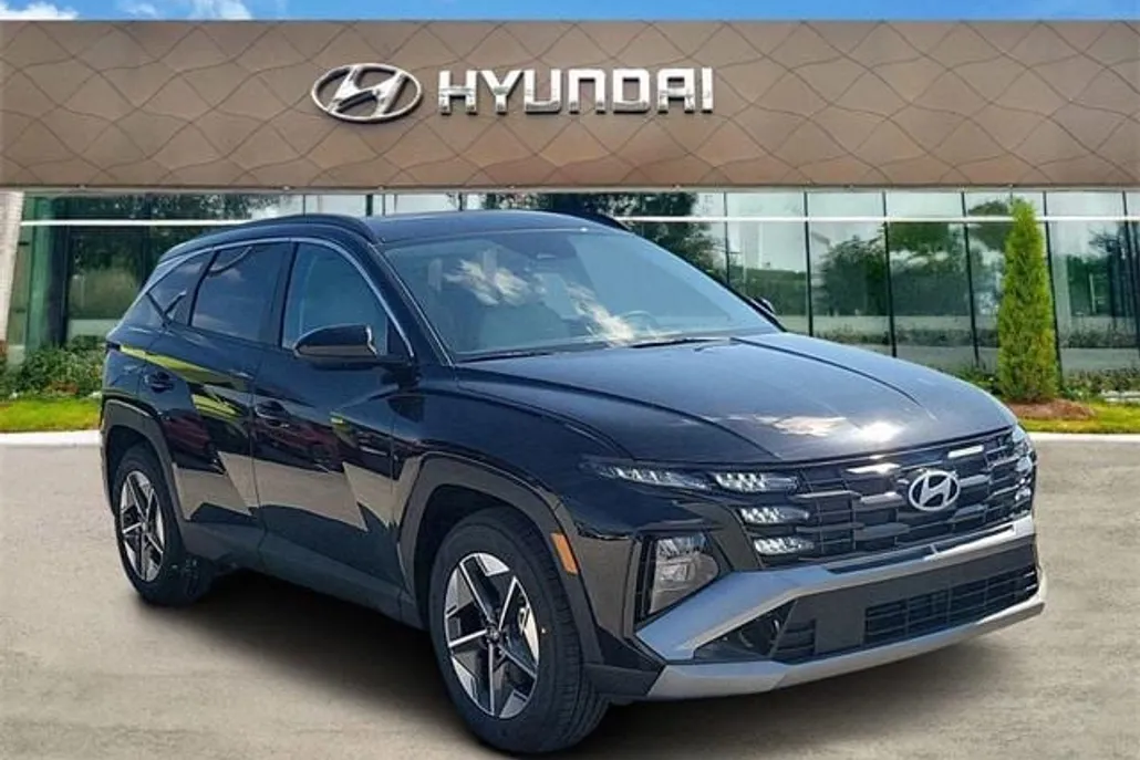 2025 Hyundai Tucson SEL photo 1