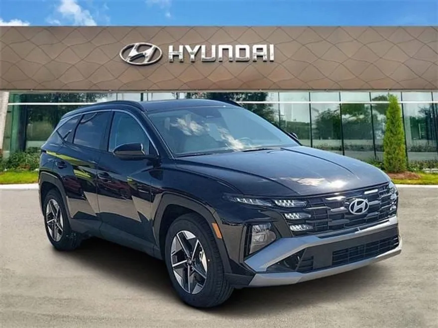 2025 Hyundai Tucson SEL photo 1