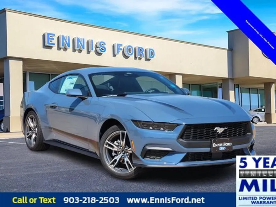 2025 Ford Mustang EcoBoost photo 1